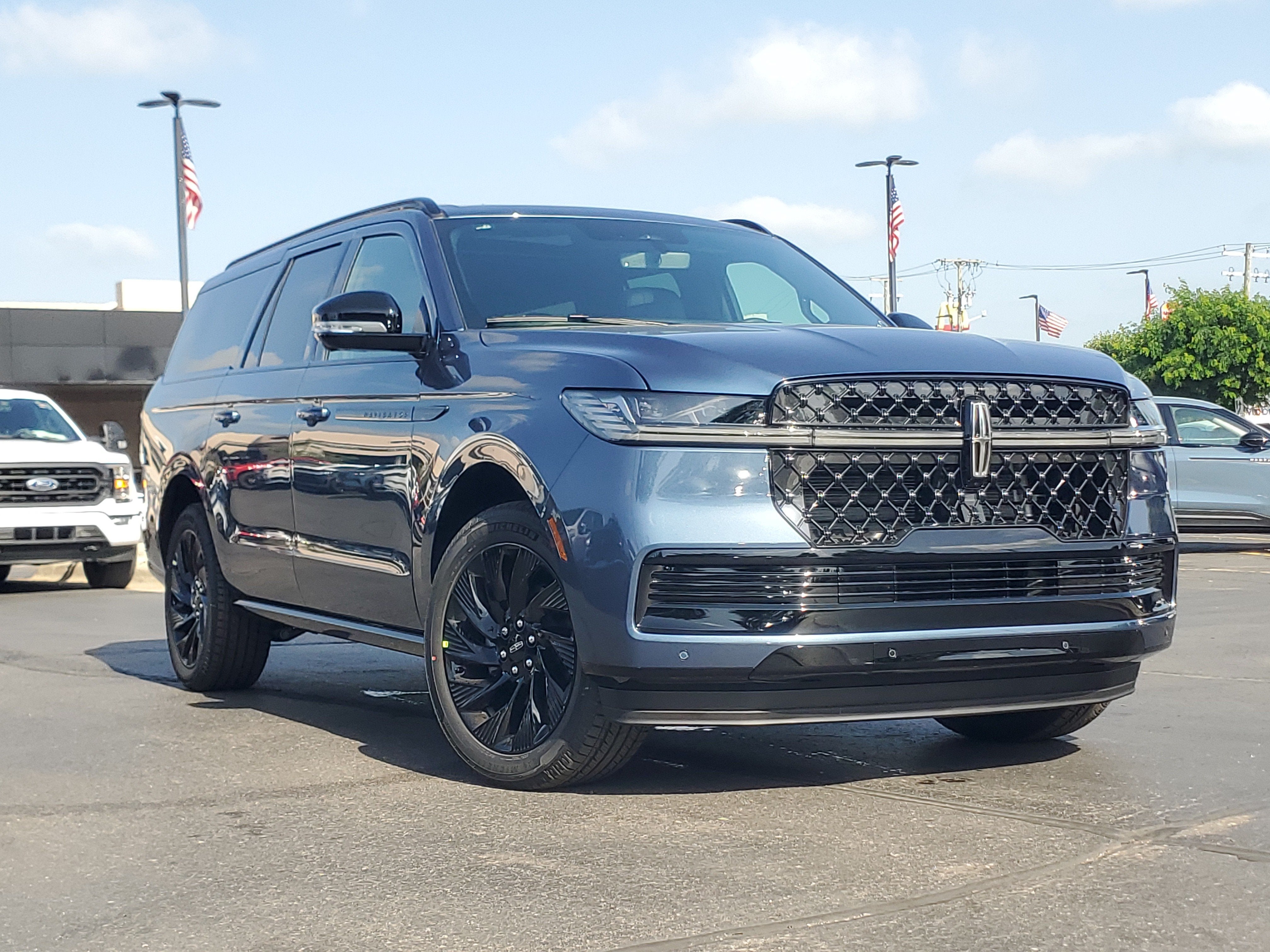 2027 Lincoln Navigator L