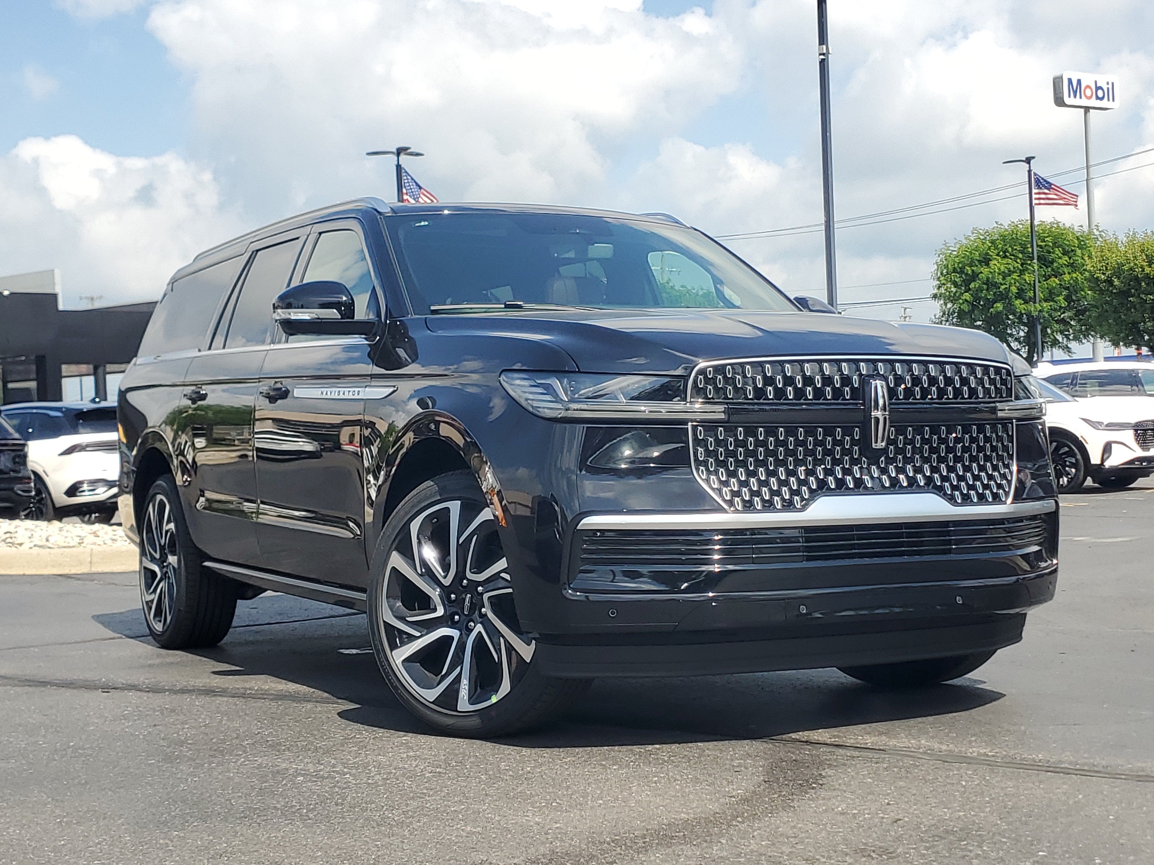 2027 Lincoln Navigator L